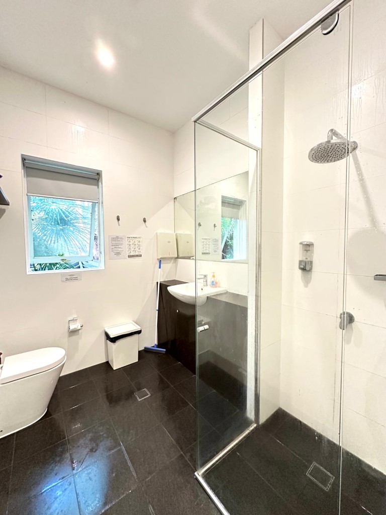  Double/Standard  -  Union, McMahons Point  - Gallery -  3