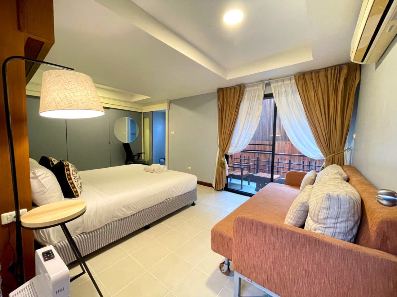  Private  -  A lively residence near Nimman and Chiang Mai University Apartment  - Gallery -  16