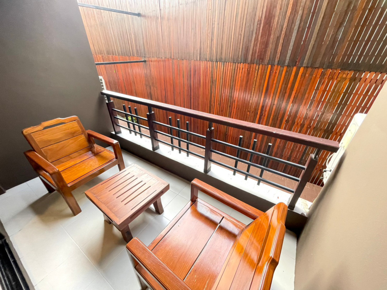  Private  -  A lively residence near Nimman and Chiang Mai University Apartment  - Gallery -  28