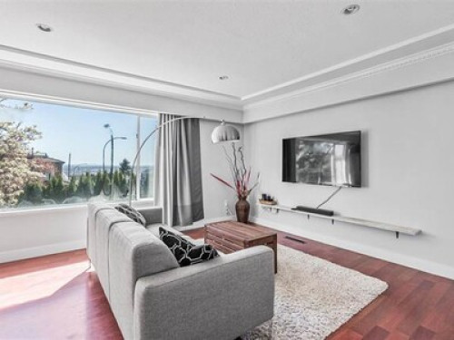 Queen Bed. 20 minutes to downtown.  - Gallery - 41