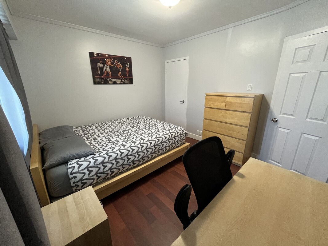 U2, Queen Bed, Main Level Suite(Full Room) - 1