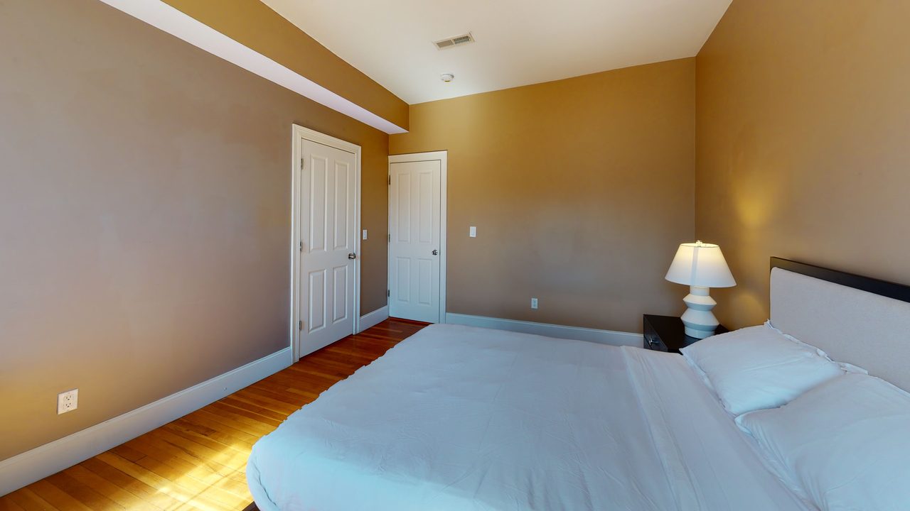 #954: Brookline - Queen Bedroom D - #954: Brookline - Gallery - 8