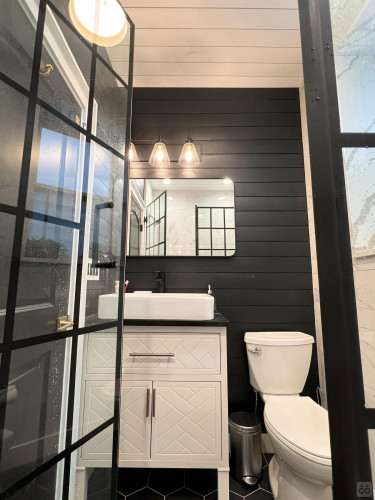 North Greenview Home - Gallery - 22