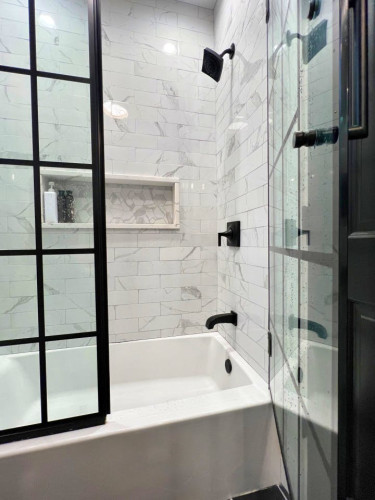 North Greenview Home - Gallery - 42