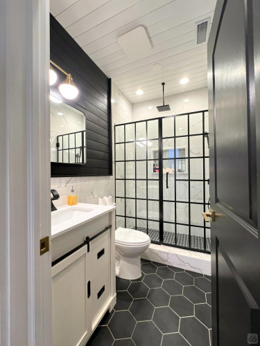 North Greenview Home - Gallery - 27