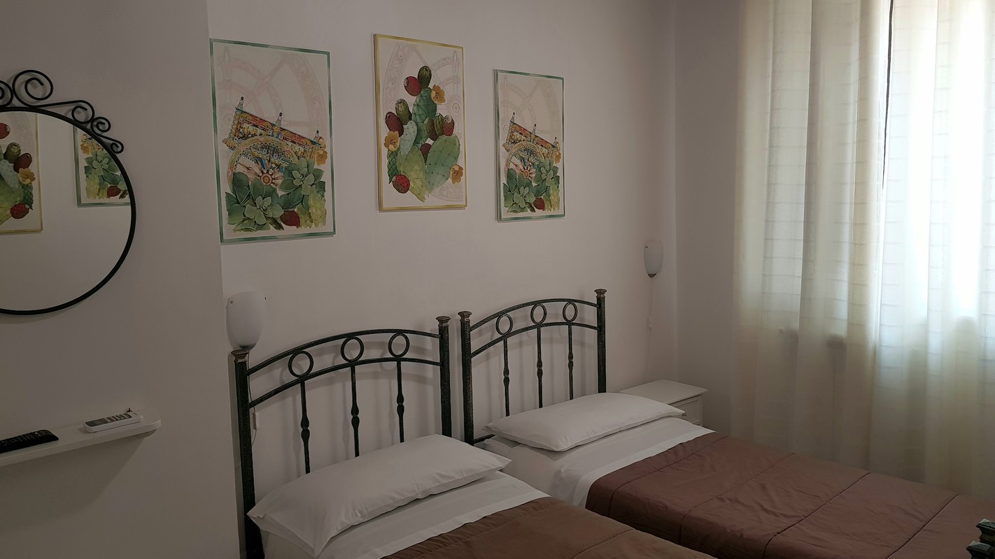 Oliva(Full Room) - In the heart of Palermo - Gallery - 1