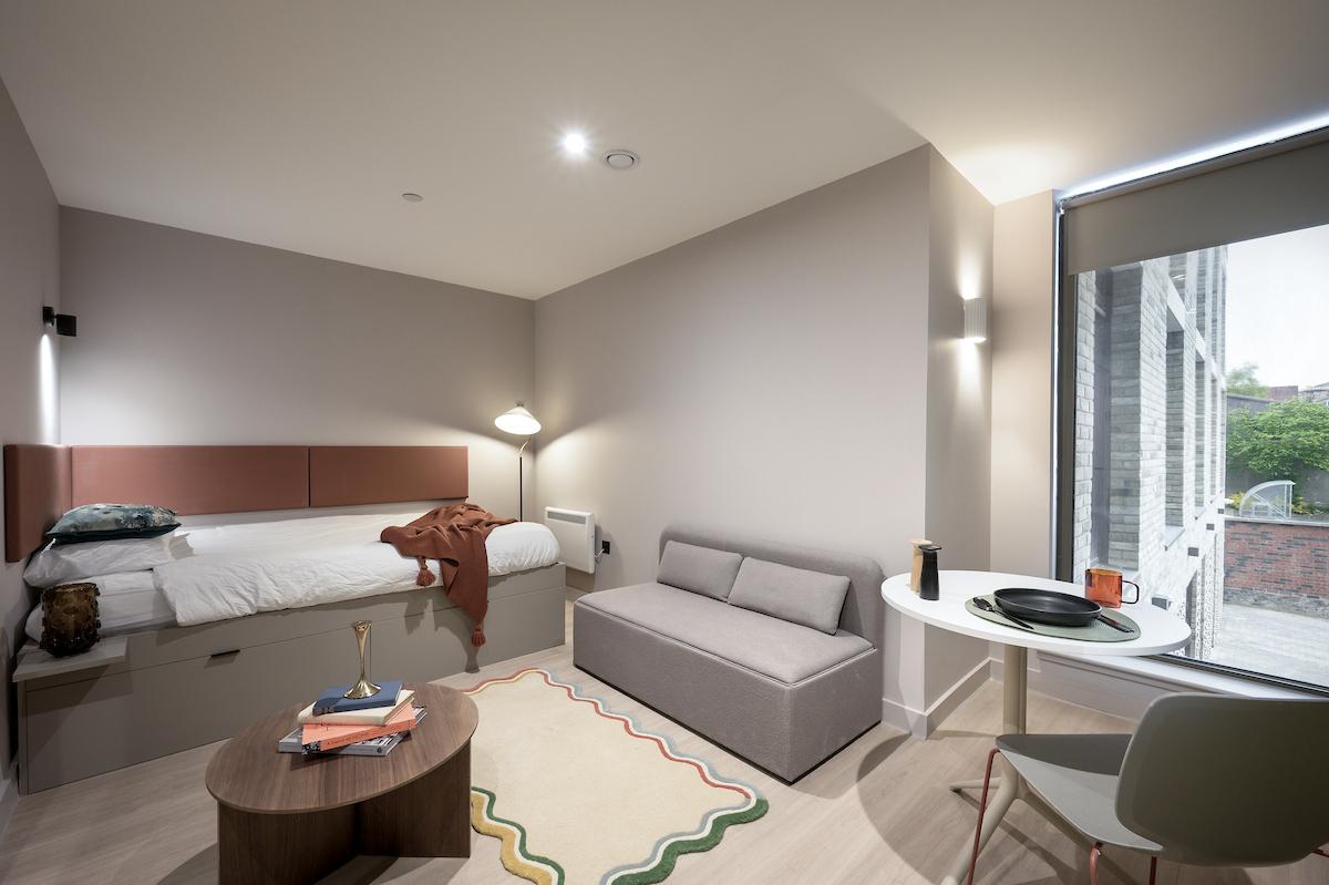 Deluxe Studio Spacious Bathroom - The Pepper Mill - Gallery - 6