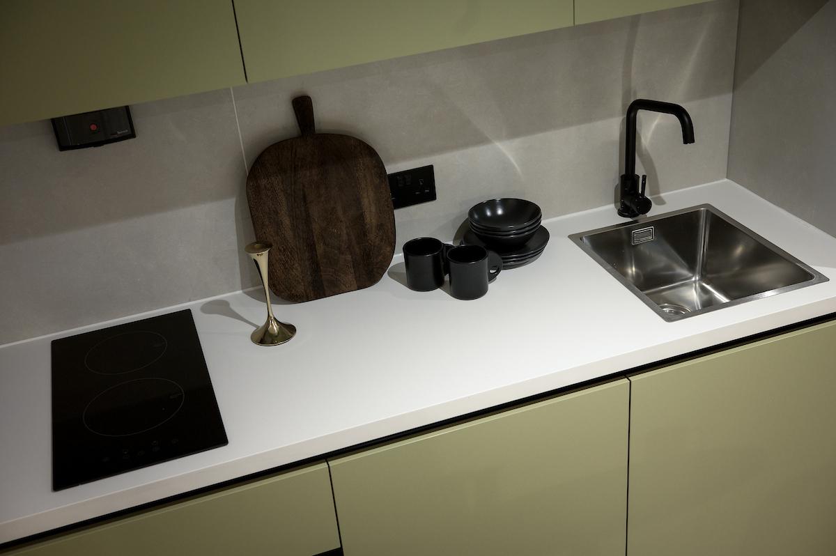 Deluxe Studio Spacious Bathroom - The Pepper Mill - Gallery - 14