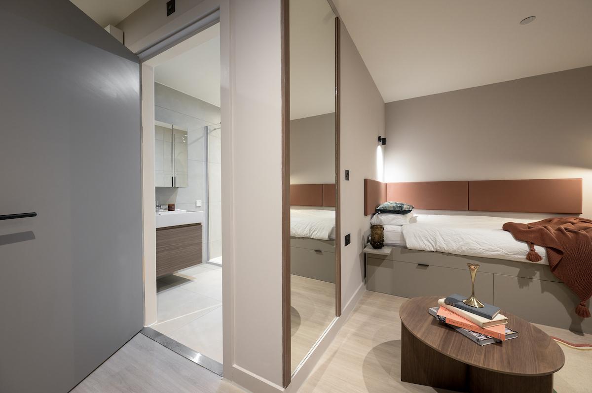 Deluxe Studio Spacious Bathroom - The Pepper Mill - Gallery - 3
