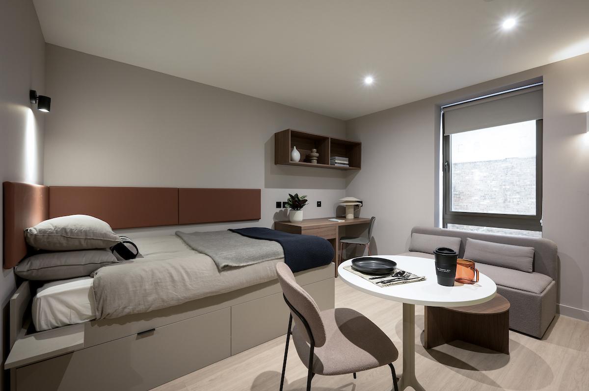 Deluxe Studio Spacious Bathroom - The Pepper Mill - Gallery - 16