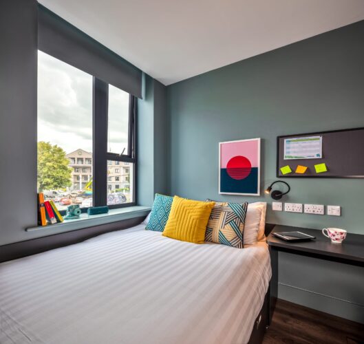 Marsh’s Yard Gold En-Suite - Copley Court - Gallery - 1
