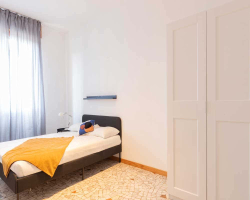 Stanza in Via Carlo Vittadini