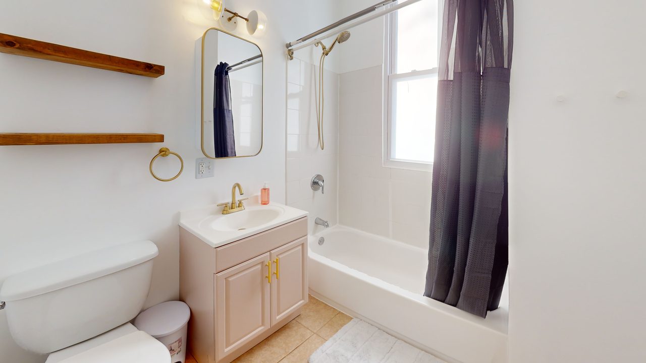 #1784: Logan Square - Queen Bedroom A - #1784: Logan Square - Gallery - 2