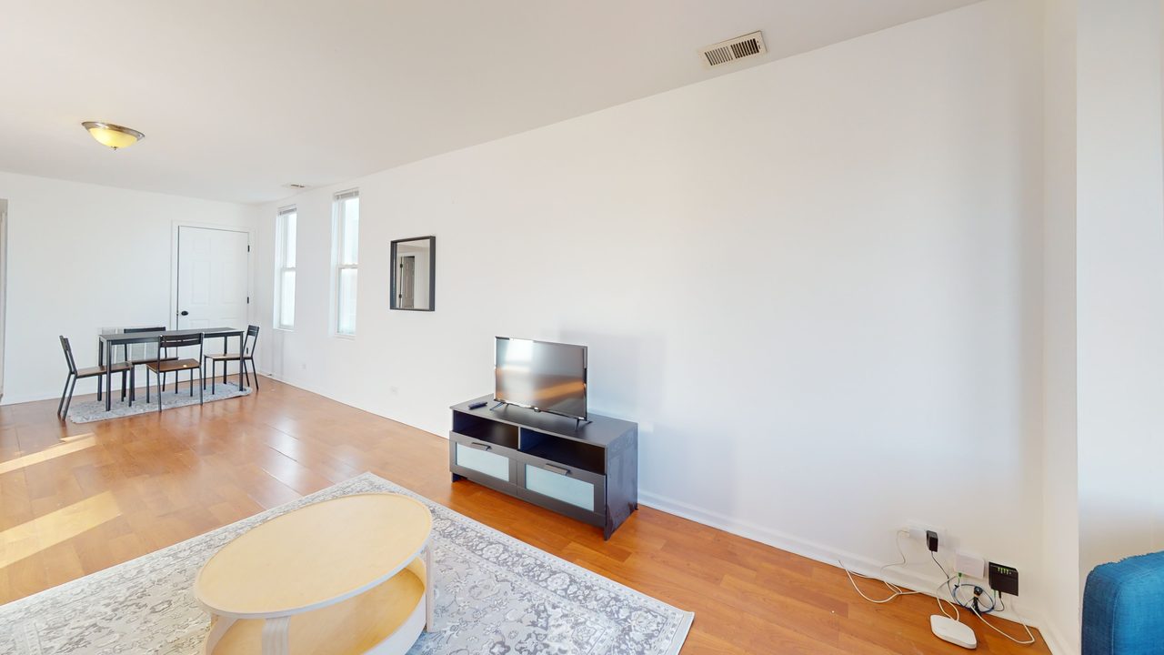 #1785: Logan Square - Queen Bedroom B - #1785: Logan Square - Gallery - 12