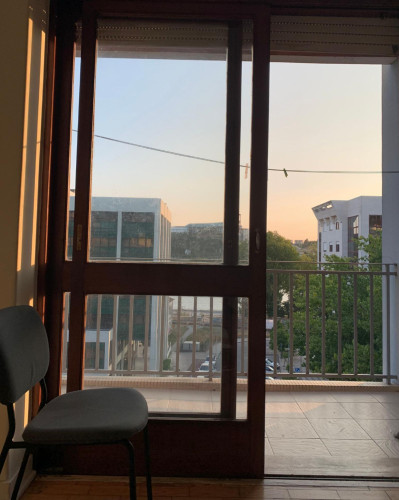 Sunny double bedroom close to Universidade De Coimbra