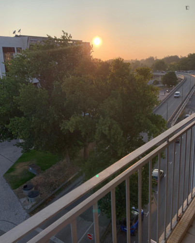 Sunny double bedroom close to Universidade De Coimbra - Gallery - 9