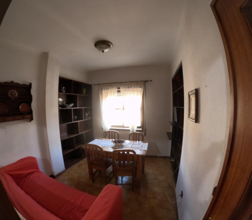 Very nice single bedroom in Celas