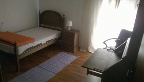 3 bedroom apartment close to Pólo II, Polo I e III
