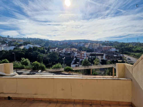 Great single bedroom with a balcony - Gallery - 6