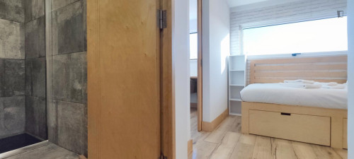 Cosy studio next to HUC - Weekly Cleaning w/Change of Sheets and Towels Included - Gallery - 6