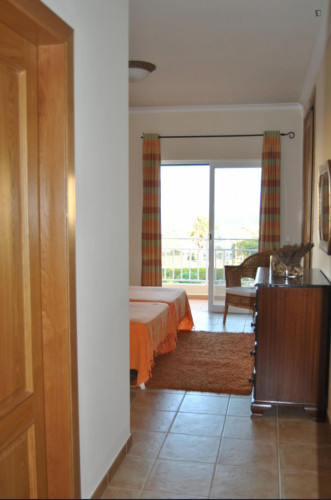 Fascinating 3 Bedroom House with a private Swimming Pool close to Luz Beach - Gallery - 10