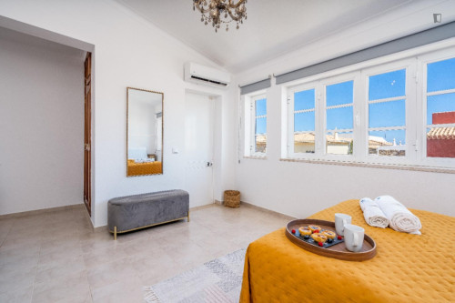 Deluxe and inviting 6-bedroom house in Lagos