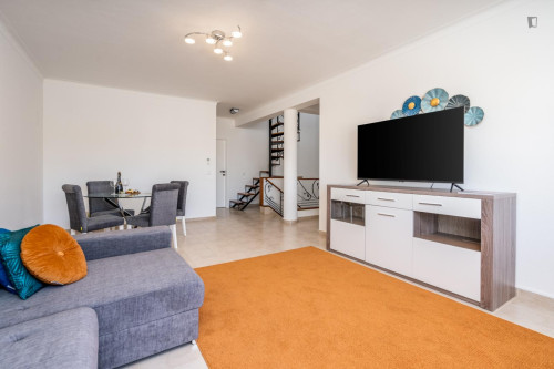 Deluxe and inviting 6-bedroom house in Lagos - Gallery - 36