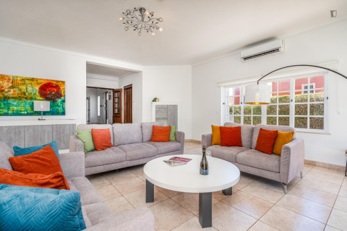 Deluxe and inviting 6-bedroom house in Lagos - Gallery - 33
