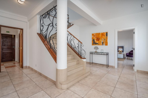 Deluxe and inviting 6-bedroom house in Lagos - Gallery - 16