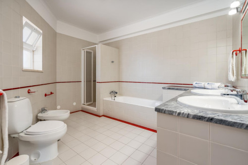 Deluxe and inviting 6-bedroom house in Lagos - Gallery - 43