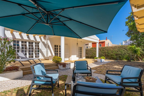 Deluxe and inviting 6-bedroom house in Lagos - Gallery - 21
