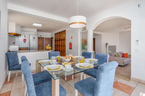 Deluxe and inviting 6-bedroom house in Lagos - Gallery - 40
