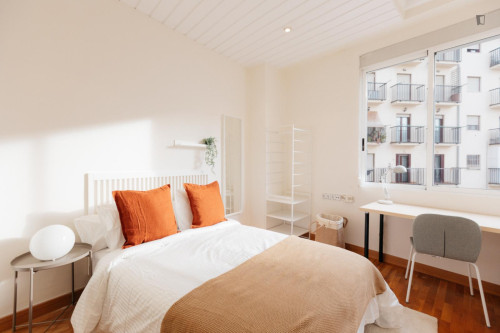 Bedroom for rent in Doctor Vila Barberá 12 IV, Valencia