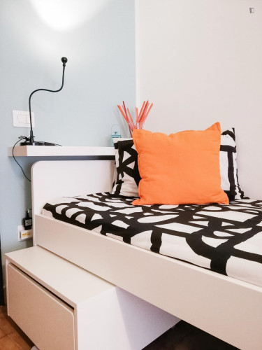 Very cool single bedroom in Veronetta
