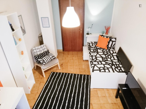 Very cool single bedroom in Veronetta