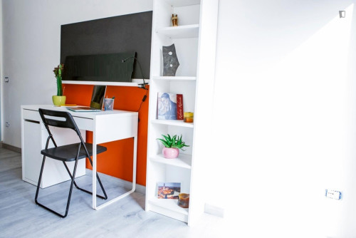 Inviting single bedroom in Veronetta