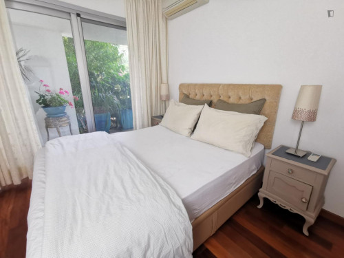 Amazing 1-Bedroom Flat, with Swimming Pool, in Montado Golf Course