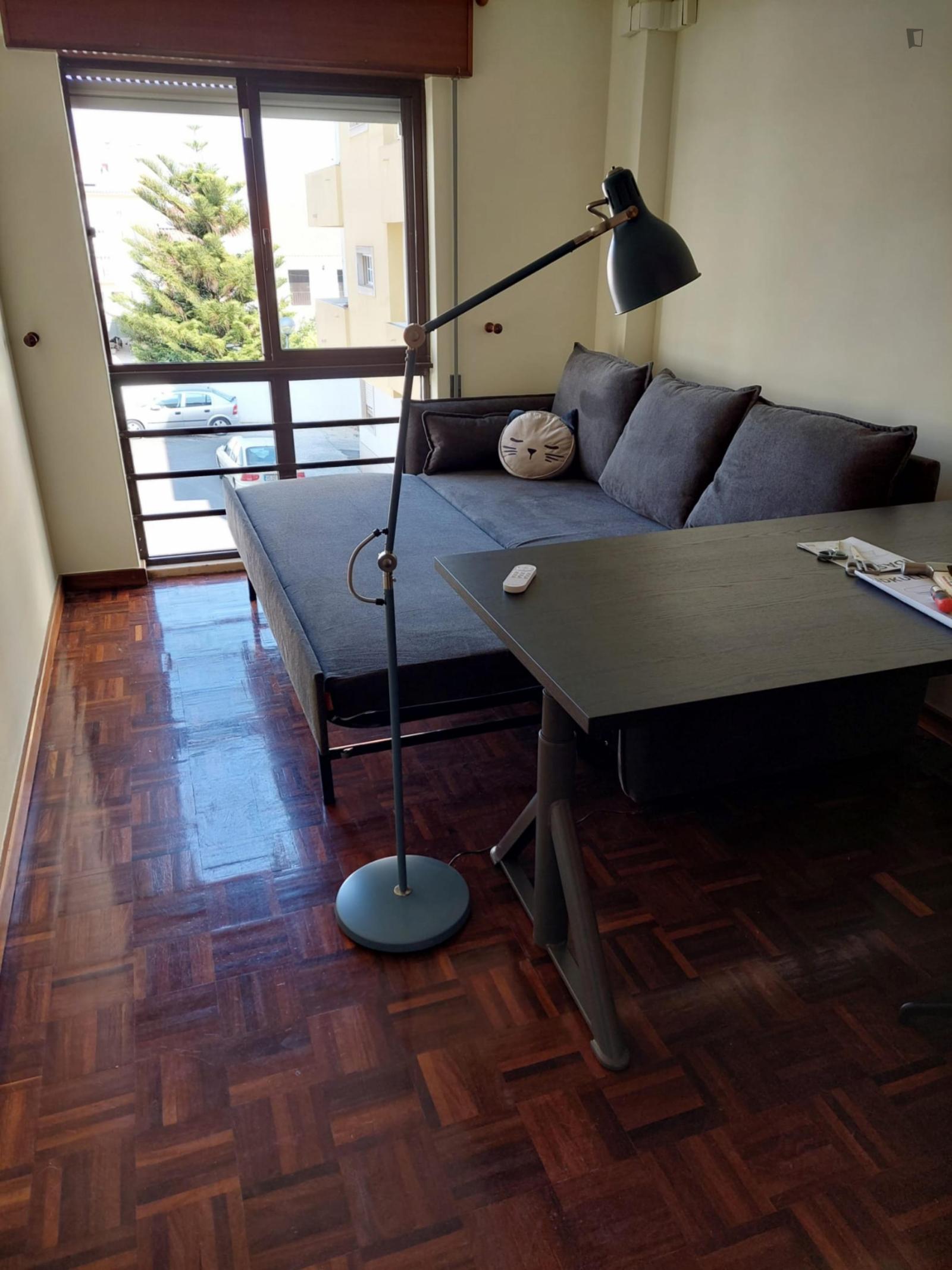  Bright Double Bedroom Close To Santana - Cartaxo Train Station  -  Bright Double Bedroom close to Santana - Cartaxo Train Station  - Gallery -  1