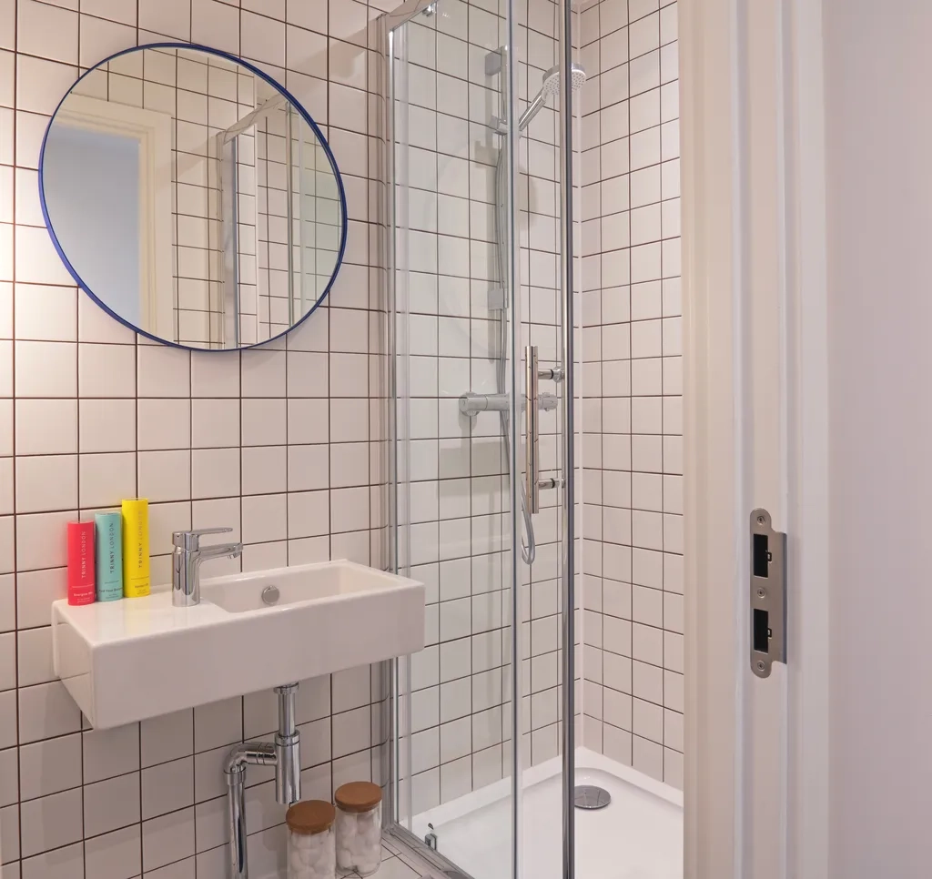 Essential Ensuite Plus - 6