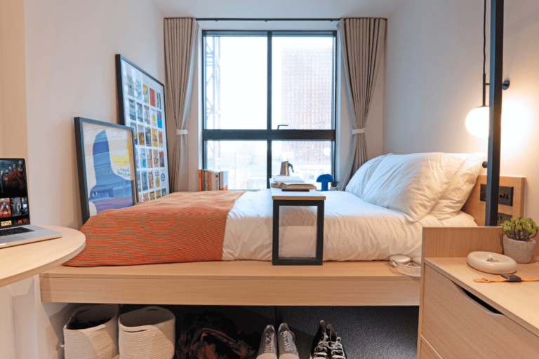  Essential  -  House Of Social  - Gallery -  5