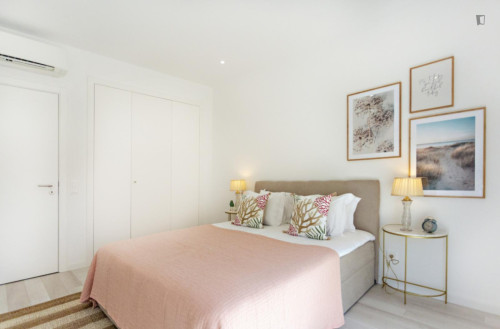 Spacious 3-bedroom apartment in Tavira