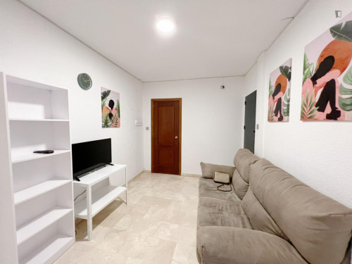 Snug double bedroom in Realejo-San Matias