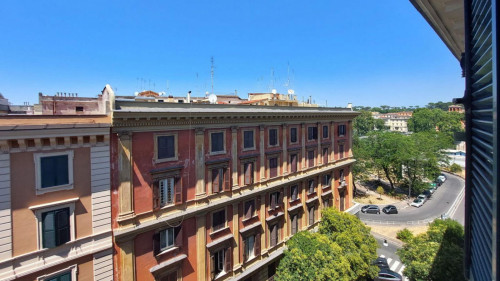 Beautiful 2-bedroom apartment in Prati - Gallery - 9