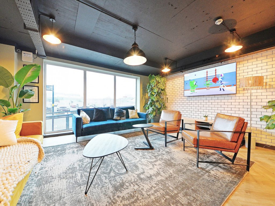 homes for students Canalside