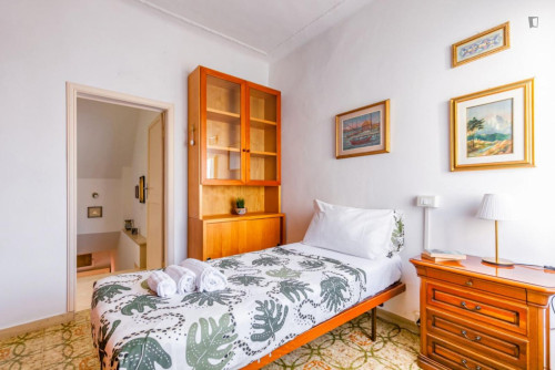 Beautiful 2-bedroom apartment near the Centrale train station - Gallery - 12