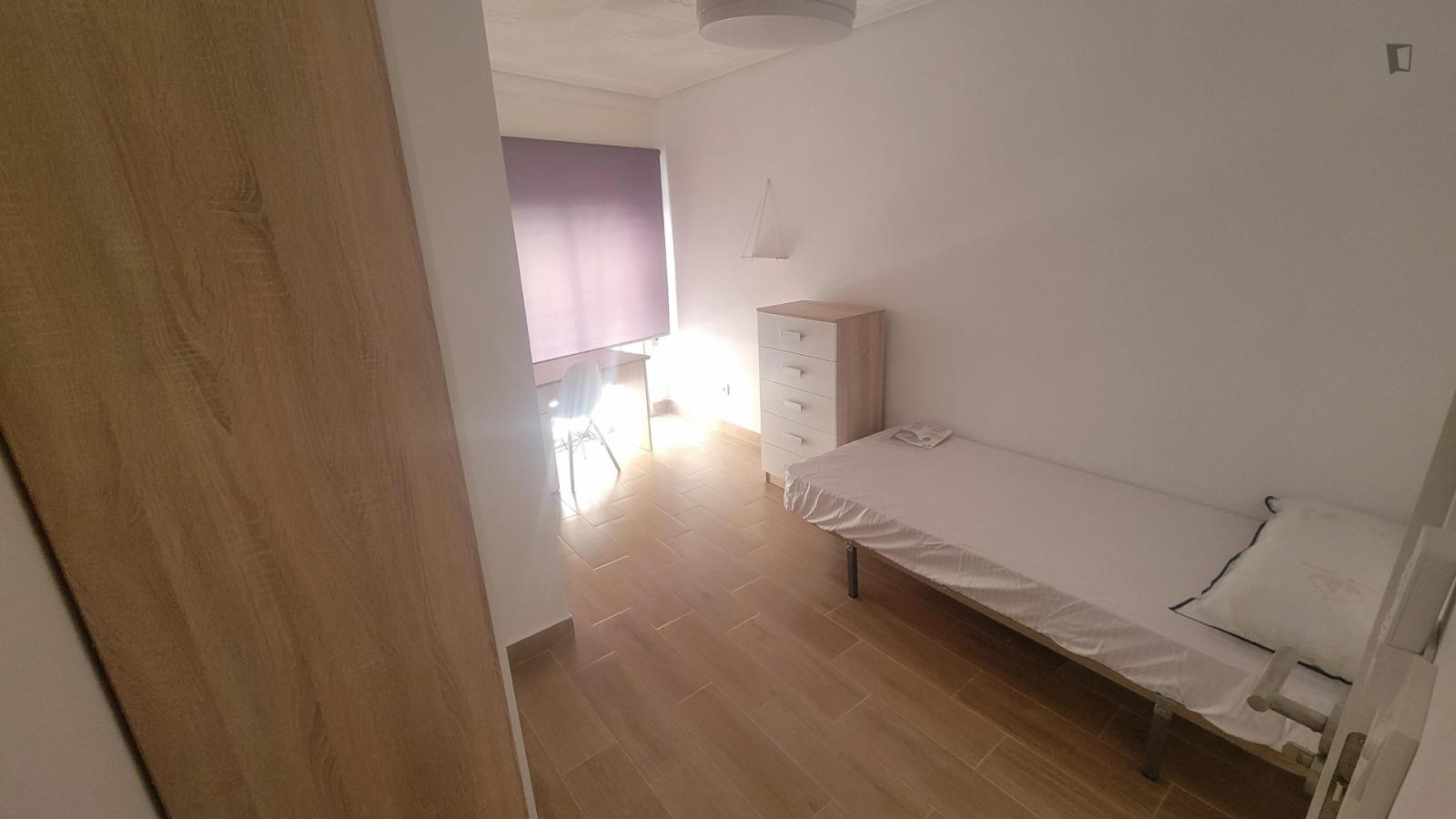  Elegant Single Bedroom Close To Miguel Hernández University  -  Elegant Single Bedroom close to Miguel Hernández University  - Gallery -  1