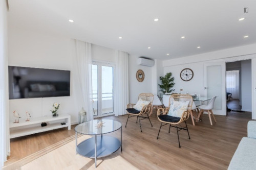 4-bedroom apartment, with outdoor area