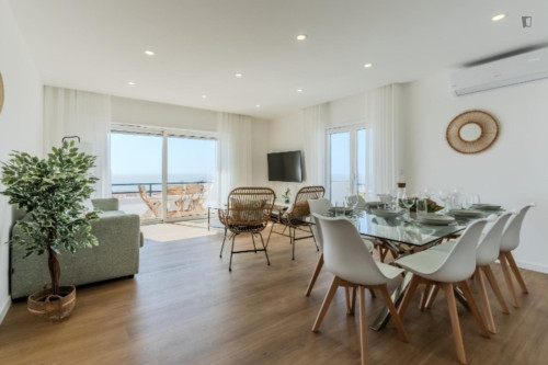4-bedroom apartment, with outdoor area