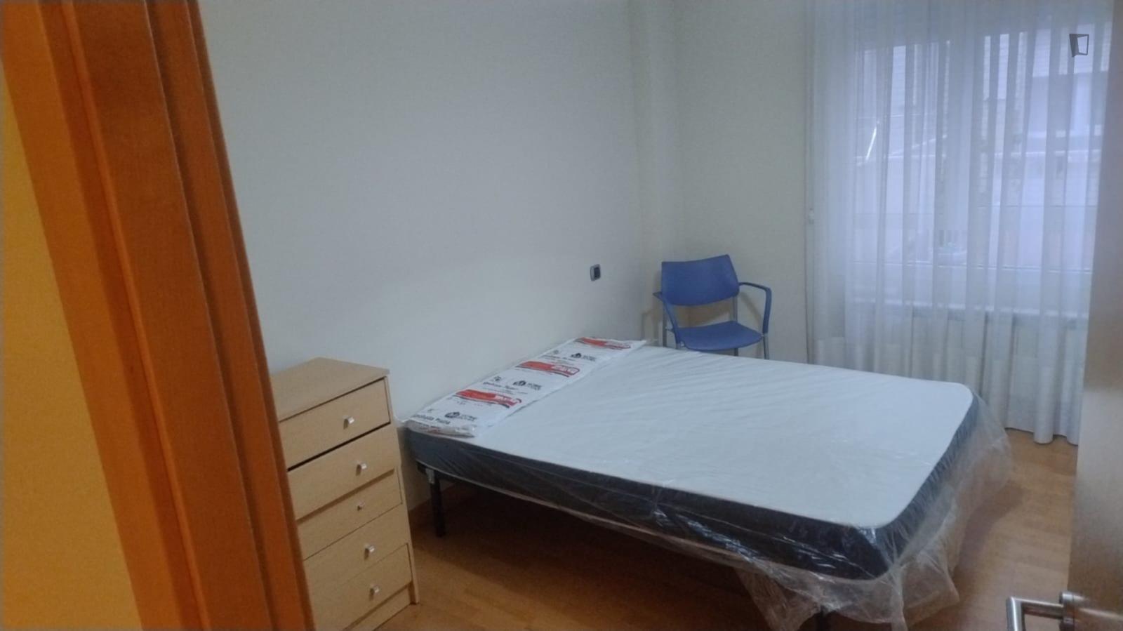 Nice Double Bedroom In Parque De Las Gaunas  -  Nice double bedroom in Parque de Las Gaunas  - Gallery -  1