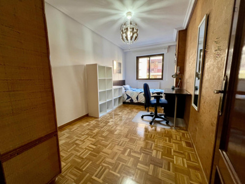 Appealing single bedroom near the La Alamedilla train station